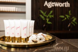 Ageworth - Beste ooglidkliniek Nederland